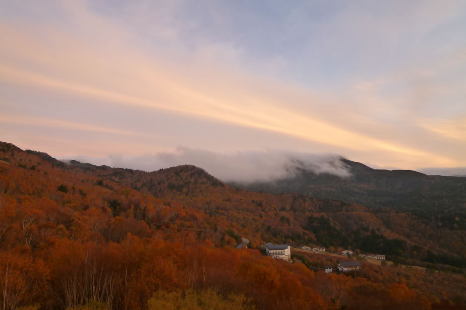 秋の山々